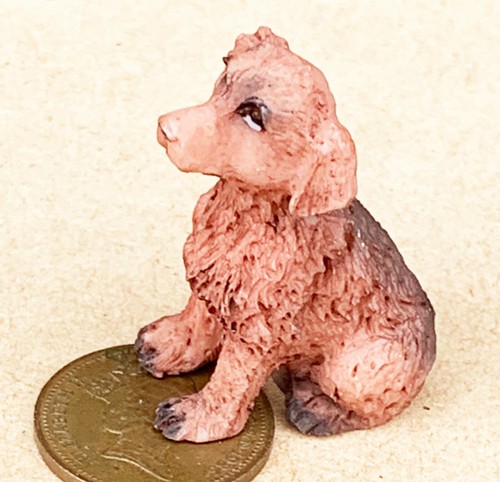 Dolls house brown resin - house,